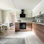 Beautiful Near Forest, Sea And Апартаменты