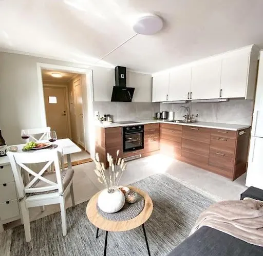 Beautiful Near Forest, Sea And Lägenhet