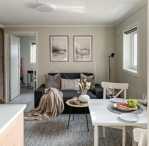 Beautiful Near Forest, Sea And Leilighet *